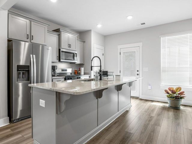 1215 Cherry Orchard, Moore, SC 29369