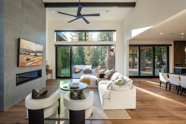 9090 Horned Lark Court, Truckee, CA 96161