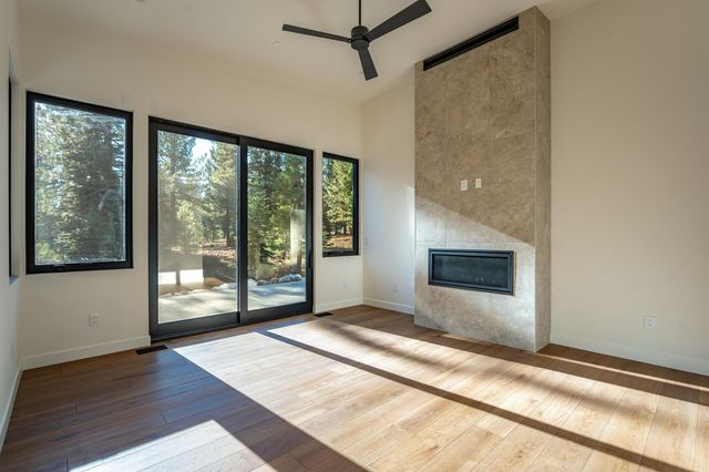 9090 Horned Lark Court, Truckee, CA 96161