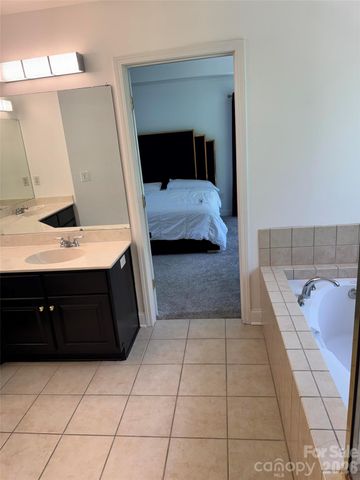 1084 Plantation Trail, Gastonia, NC 28056