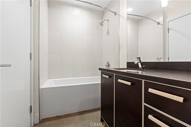 139 S Los Robles 104, Pasadena, CA 91101