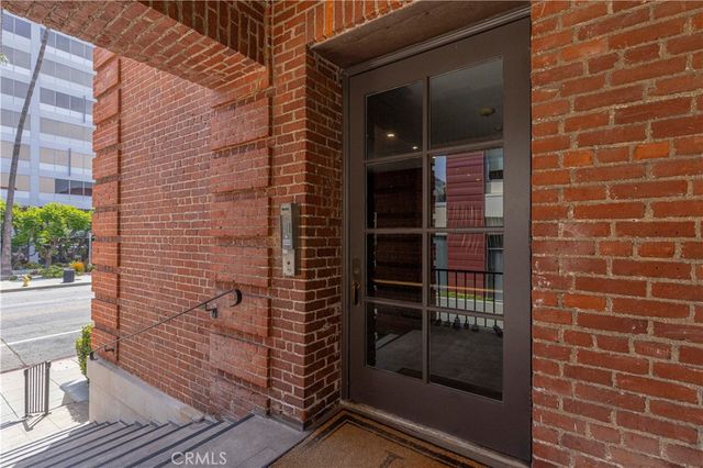 139 S Los Robles 104, Pasadena, CA 91101