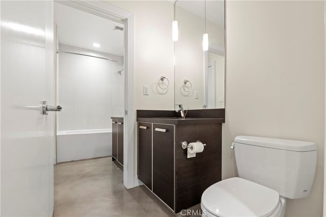 139 S Los Robles 104, Pasadena, CA 91101