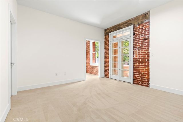 139 S Los Robles 104, Pasadena, CA 91101