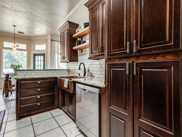 5901 E McMillin Drive, Tuttle, OK 73089