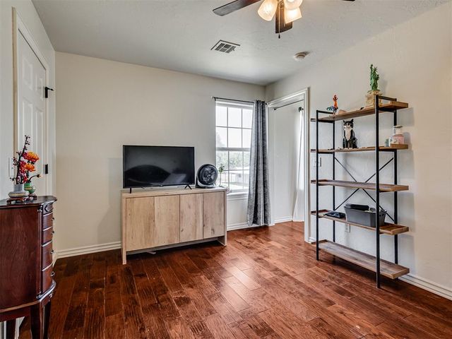 5901 E McMillin Drive, Tuttle, OK 73089