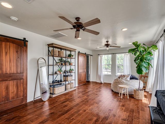 5901 E McMillin Drive, Tuttle, OK 73089
