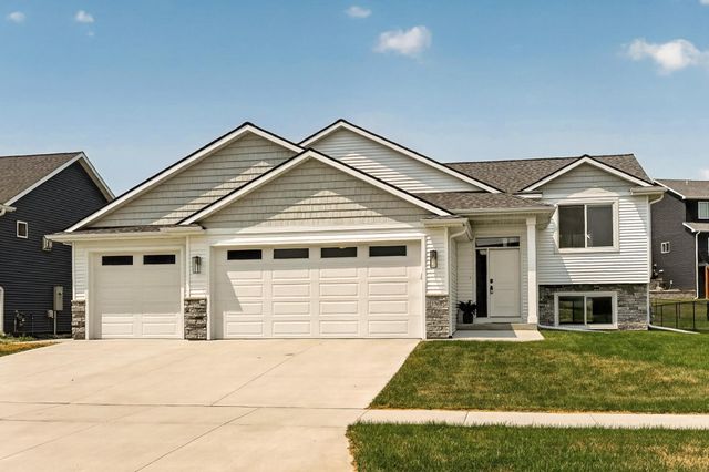 1768 Brandt Drive NE, Byron, MN 55920