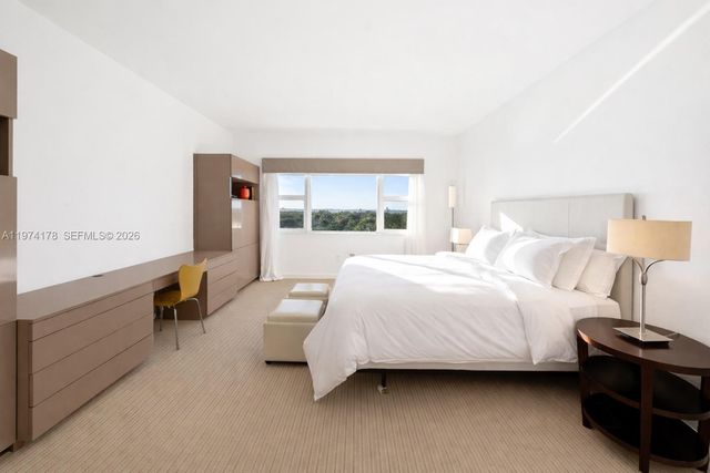 4925 Collins Ave 8G, Miami Beach, FL 33140