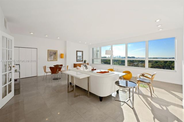 4925 Collins Ave 8G, Miami Beach, FL 33140