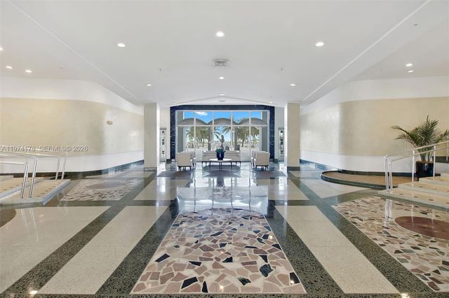 4925 Collins Ave 8G, Miami Beach, FL 33140