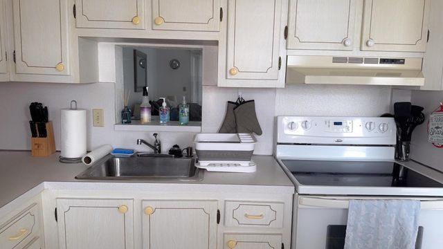2212 NE 1st Way 204, Boynton Beach, FL 33435