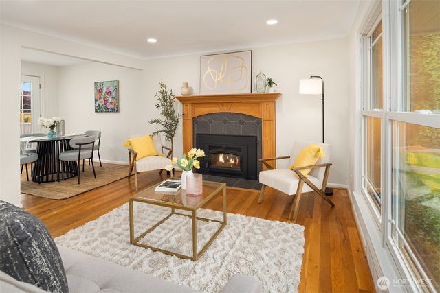 8816 16th Avenue SW, Seattle, WA 98106