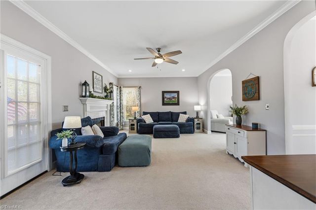 100 Mcknights Trace, Clemmons, NC 27012