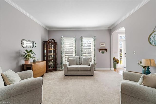 100 Mcknights Trace, Clemmons, NC 27012