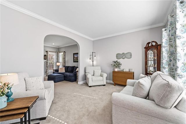 100 Mcknights Trace, Clemmons, NC 27012