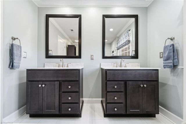 100 Mcknights Trace, Clemmons, NC 27012