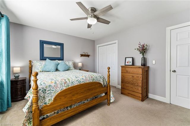 100 Mcknights Trace, Clemmons, NC 27012