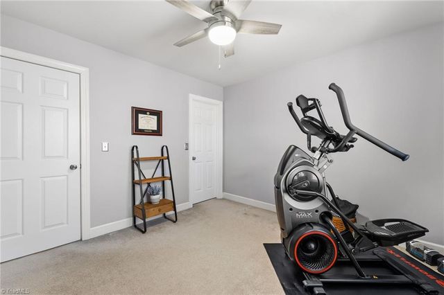 100 Mcknights Trace, Clemmons, NC 27012