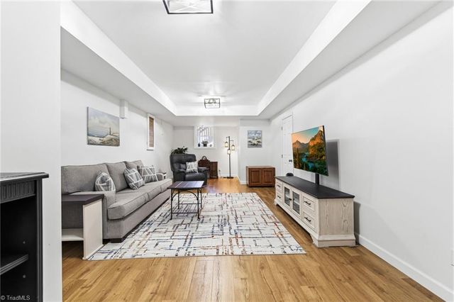 100 Mcknights Trace, Clemmons, NC 27012