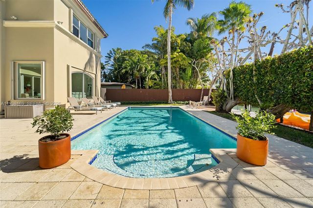1490 Cleveland Road, Miami Beach, FL 33141