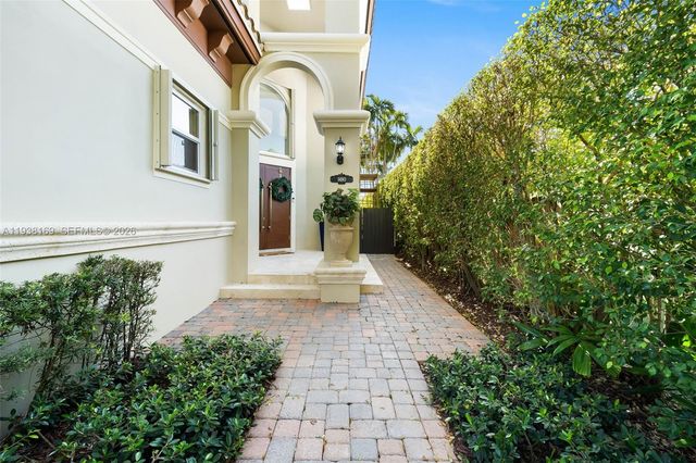 1490 Cleveland Road, Miami Beach, FL 33141