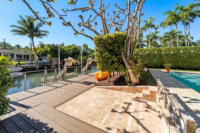 1490 Cleveland Road, Miami Beach, FL 33141