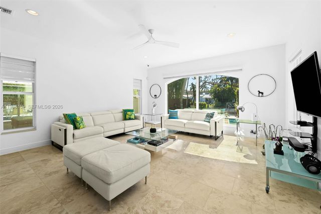 1490 Cleveland Road, Miami Beach, FL 33141