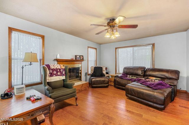 21615 Dortort Drive, Reno, NV 89521