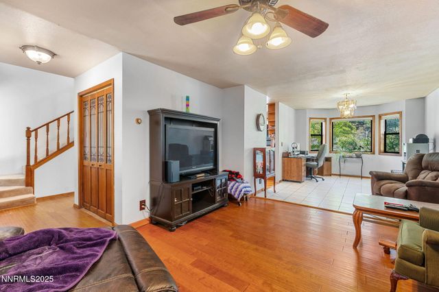 21615 Dortort Drive, Reno, NV 89521