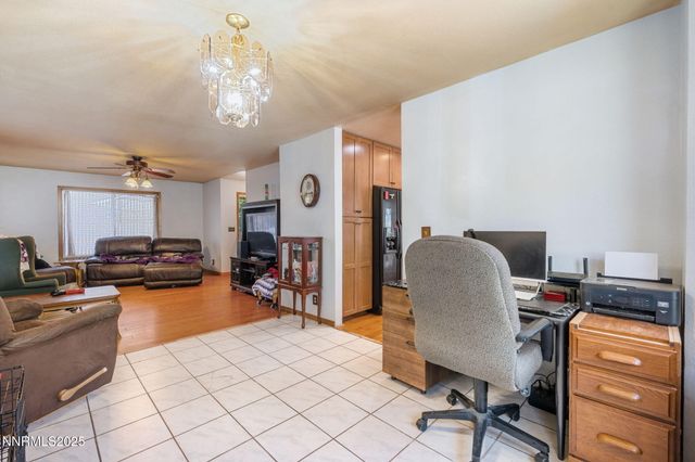 21615 Dortort Drive, Reno, NV 89521