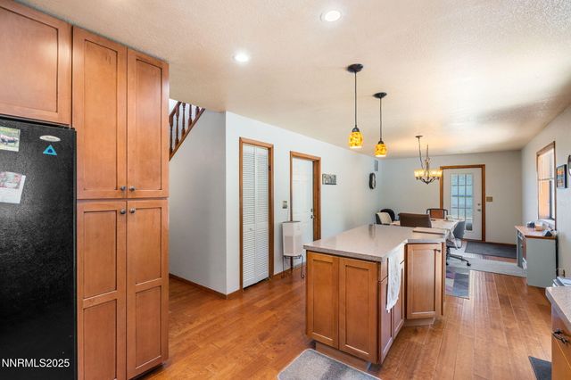 21615 Dortort Drive, Reno, NV 89521