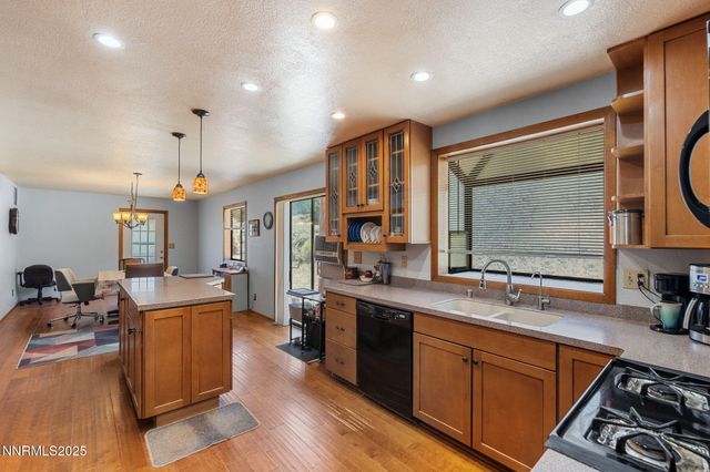 21615 Dortort Drive, Reno, NV 89521