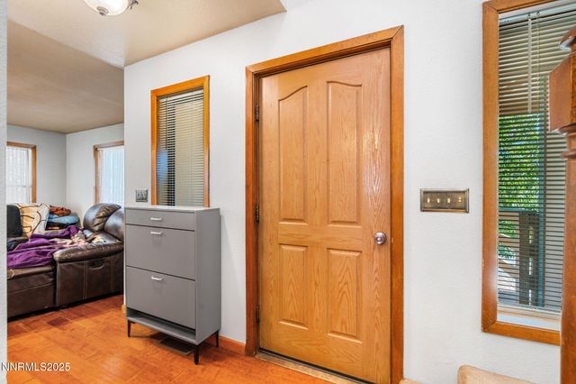 21615 Dortort Drive, Reno, NV 89521