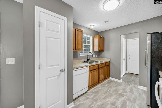 121 Kelberry Court, Lexington, SC 29073