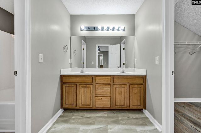 121 Kelberry Court, Lexington, SC 29073