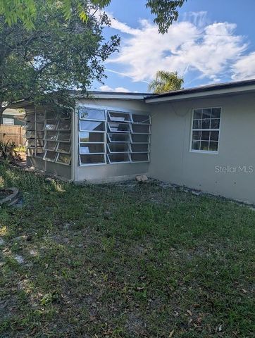 1725 TWIN OAK STREET, Deltona, FL 32725