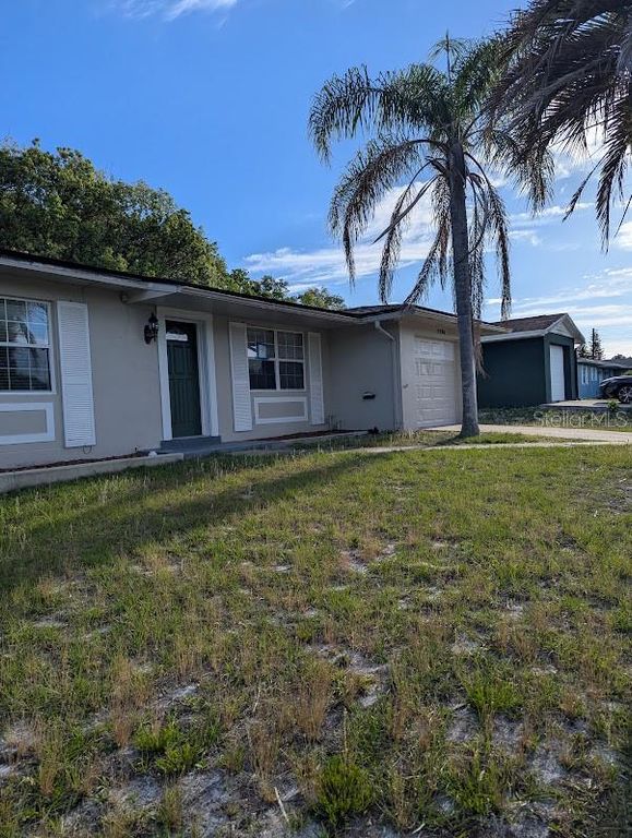 1725 TWIN OAK STREET, Deltona, FL 32725