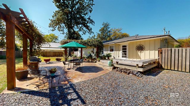 252 N Ingleside Street, Fairhope, AL 36532