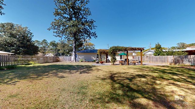 252 N Ingleside Street, Fairhope, AL 36532