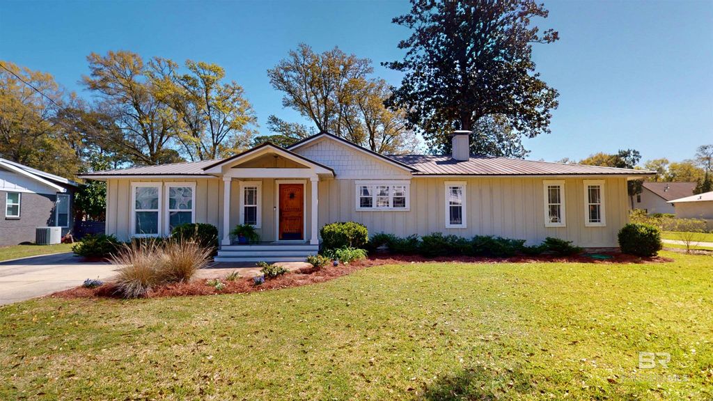 252 N Ingleside Street, Fairhope, AL 36532