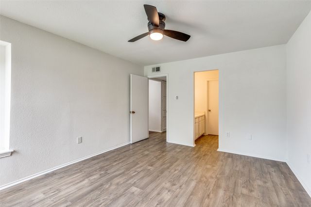 1505 Gentle Wind Drive, Arlington, TX 76018
