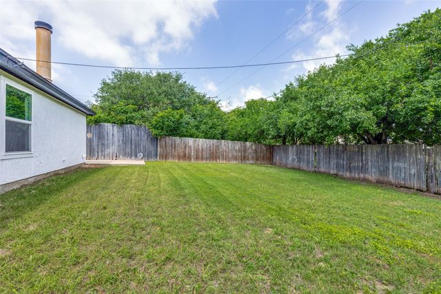 1505 Gentle Wind Drive, Arlington, TX 76018