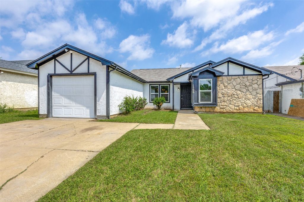 1505 Gentle Wind Drive, Arlington, TX 76018