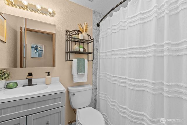 2739 S 366th Place, Federal Way, WA 98003