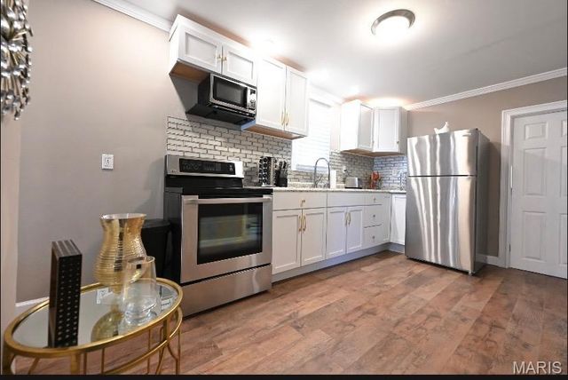 8834 Blewett Avenue, Jennings, MO 63136