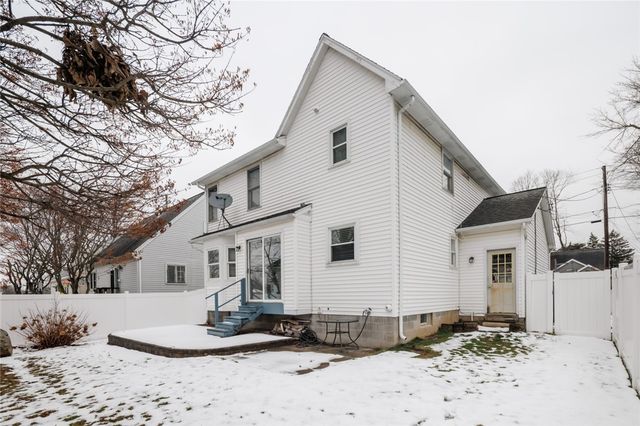 71 Laurelhurst Road, Greece, NY 14626