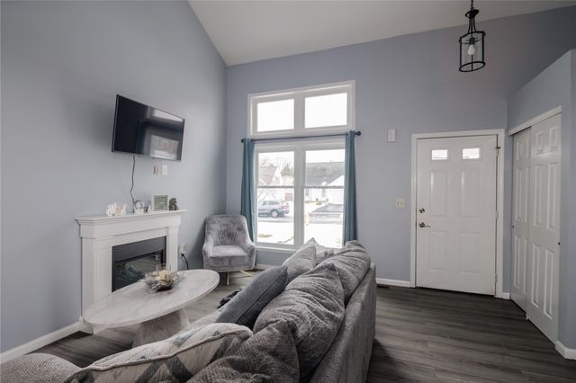 71 Laurelhurst Road, Greece, NY 14626