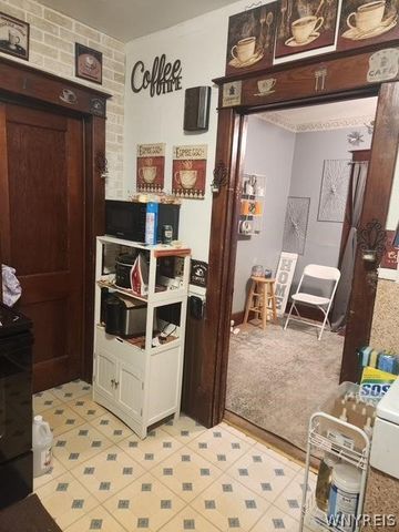 2725 Pierce Avenue, Niagara Falls, NY 14301