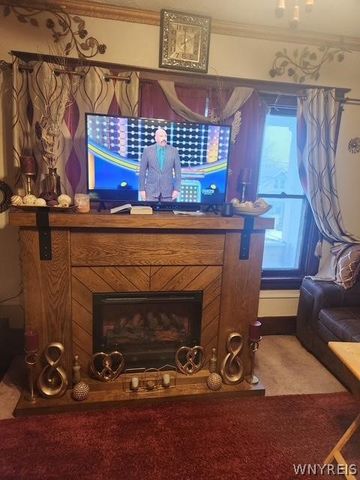 2725 Pierce Avenue, Niagara Falls, NY 14301